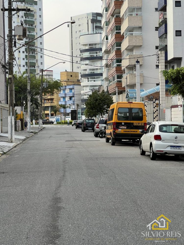 6e065ce1-aabd-4413-8db2-6a723cfc551c