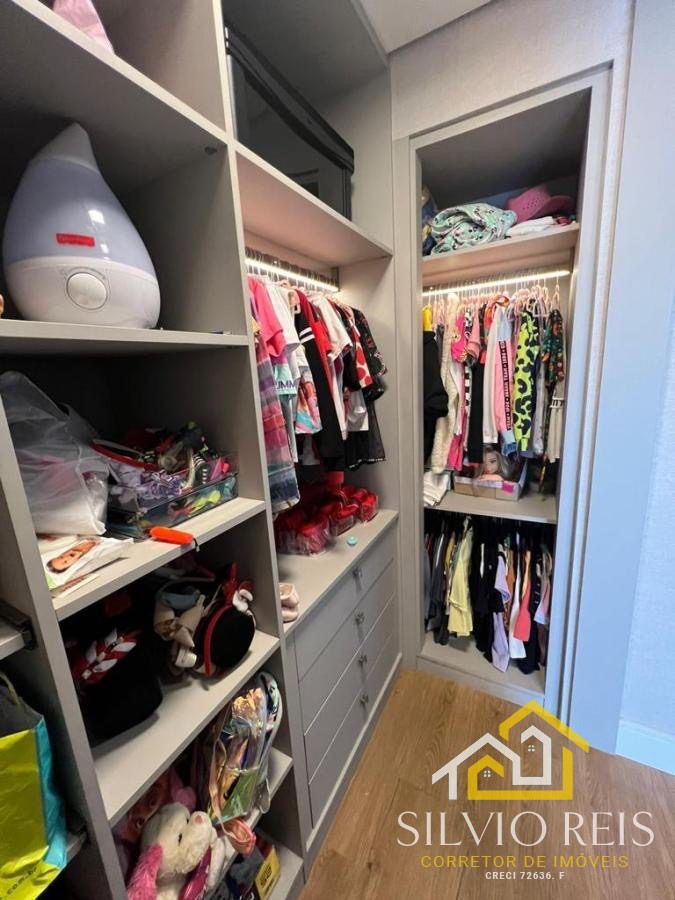 f03637c9-9dff-4ae1-b644-f1b438685649