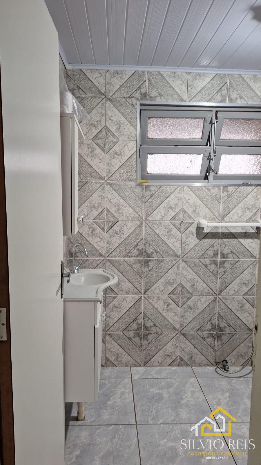 f7b49980-7f77-4be6-9bb6-906008d34e4e