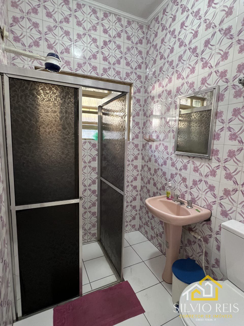 b9248330-578a-43aa-ae8d-b9020fb7770b