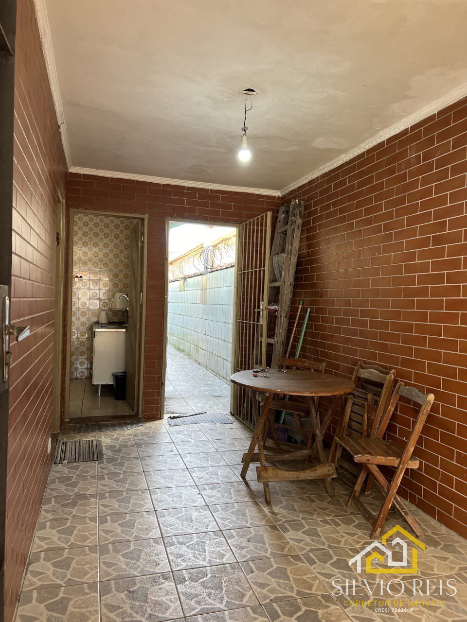 e88af18b-10fe-4292-8333-b2250631c1e7