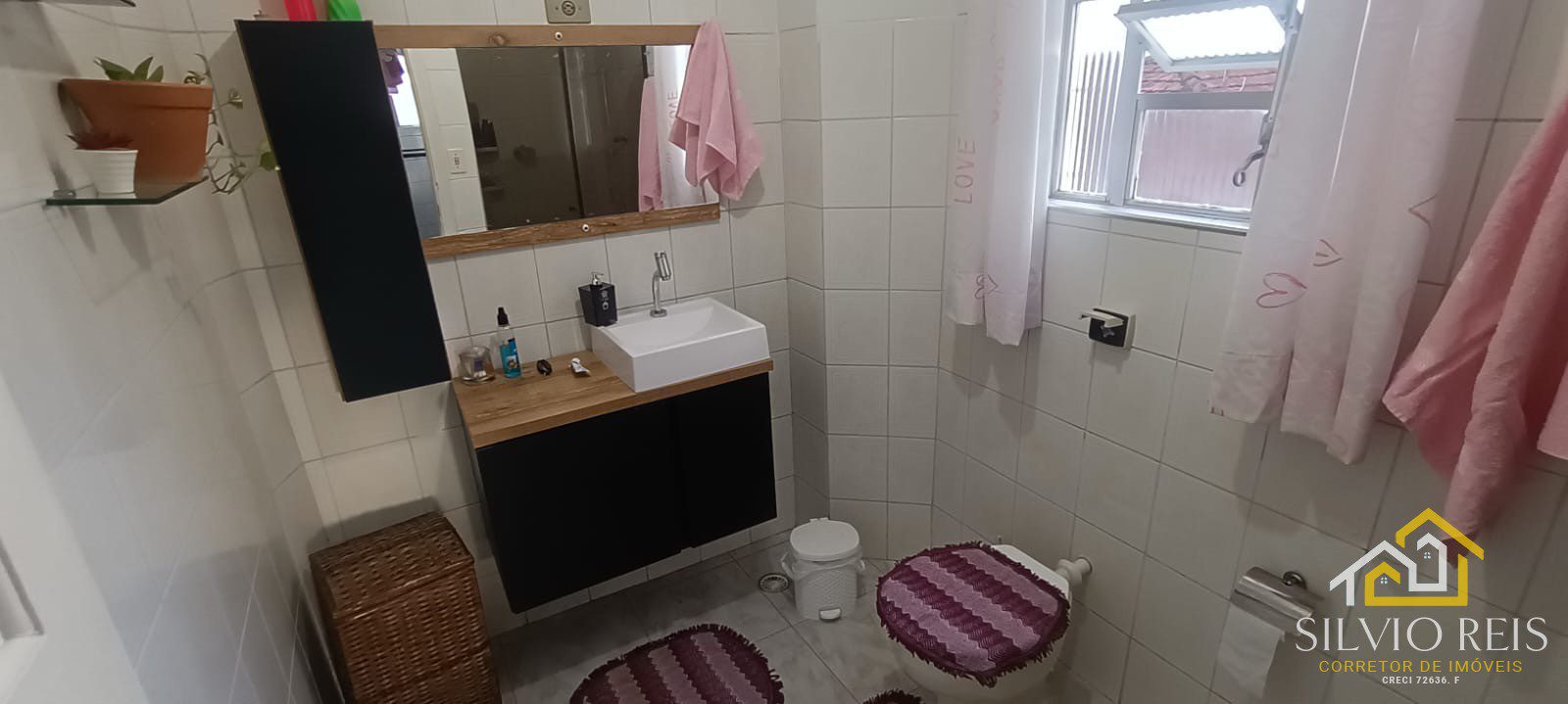 fe0a4df3-97c4-45ee-924e-945450033ad8