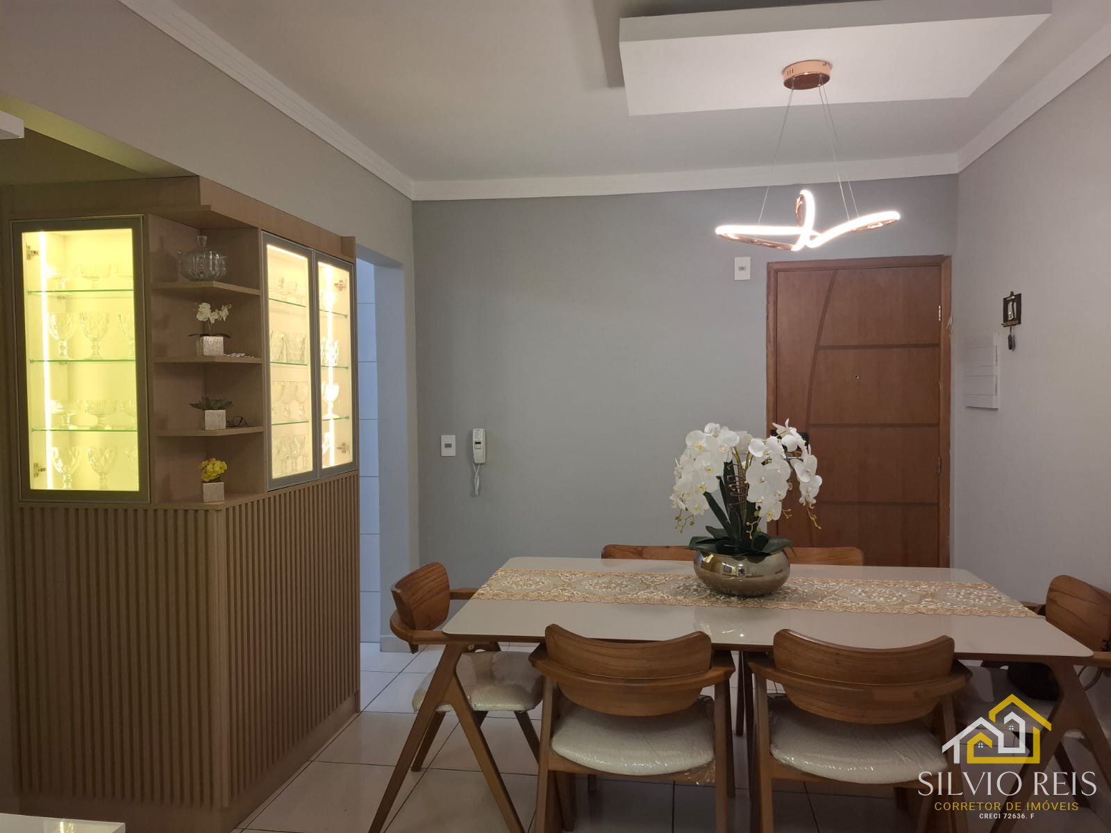 24894445-835f-44f9-84c7-b387dfd311ab