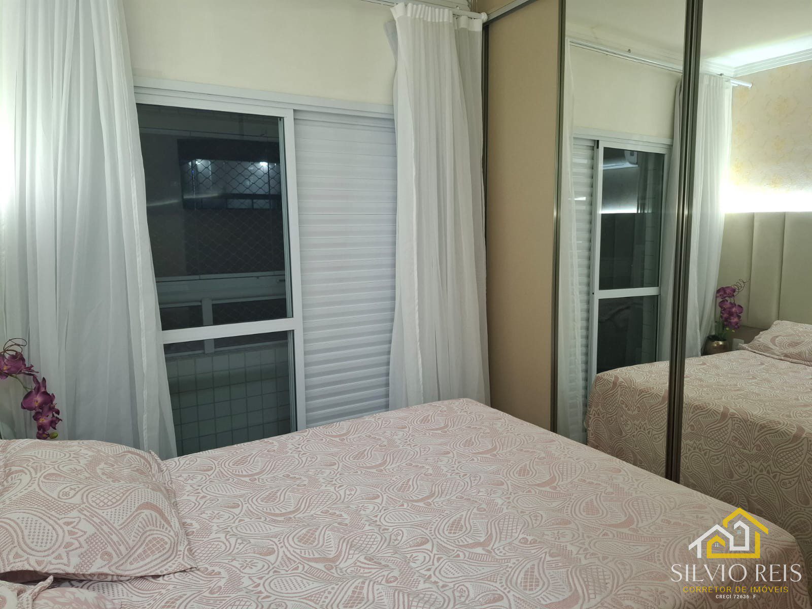 aef3bbec-4d28-484b-9c22-1af5477b4305