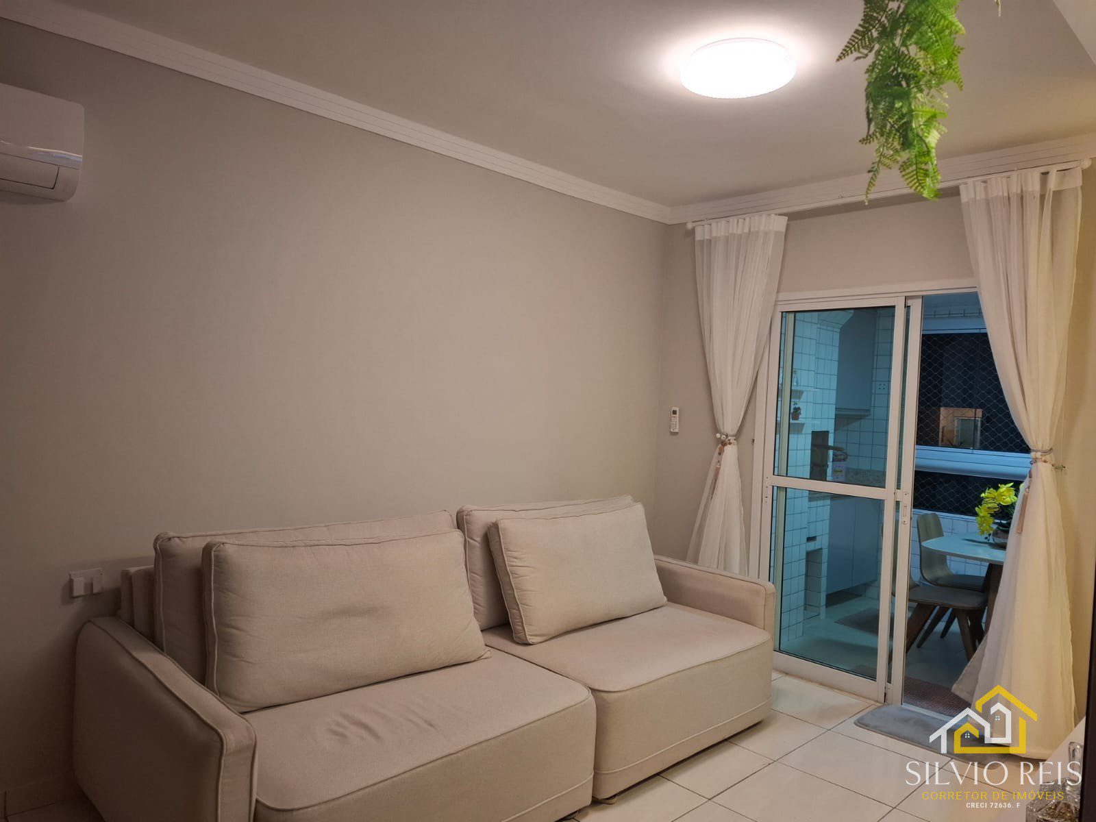 b46e8579-8a53-4d52-b9fb-2b7ce4df820f