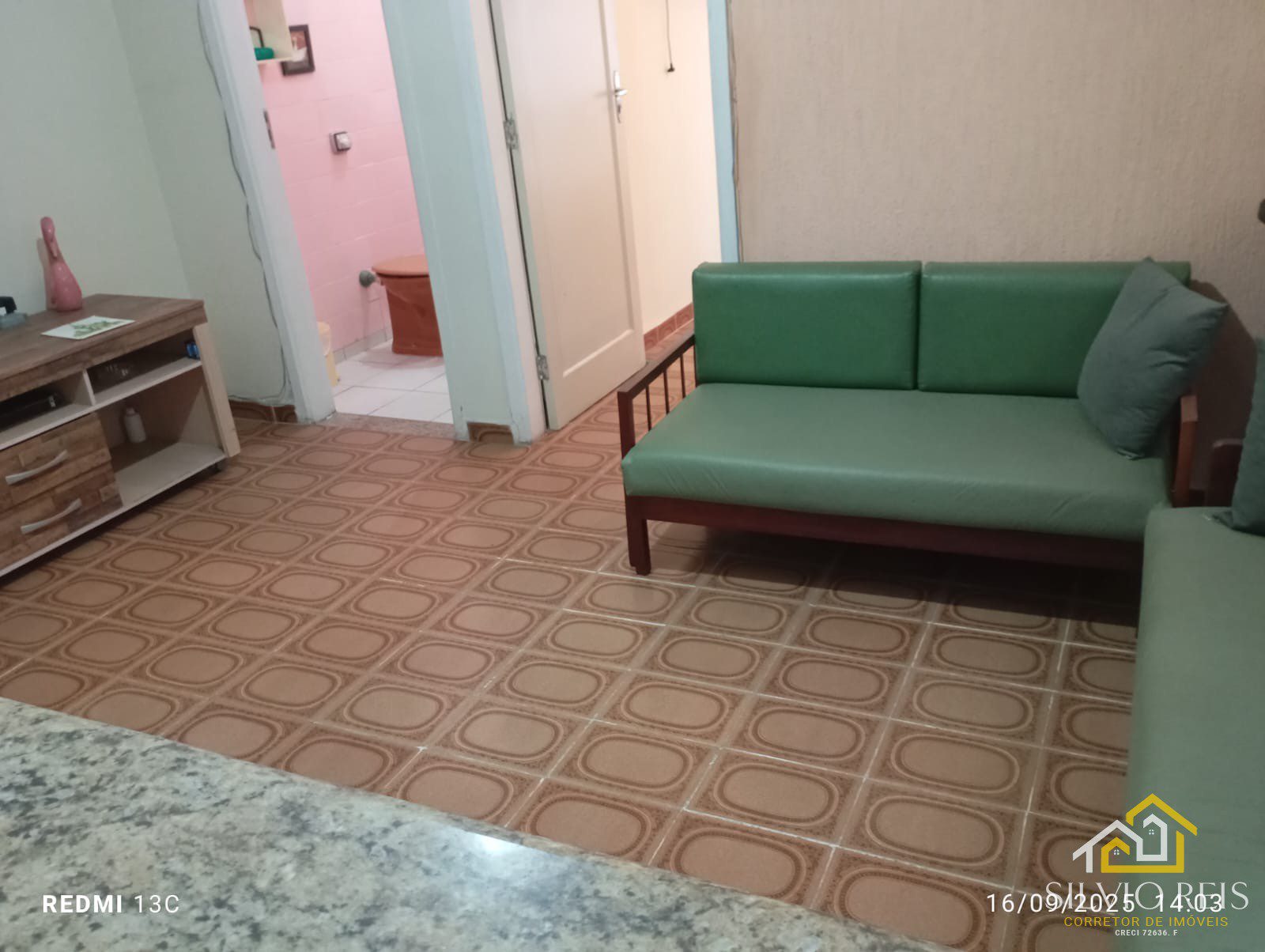 f1d5674f-a3f3-4d43-9ec6-4f2fdab199e9